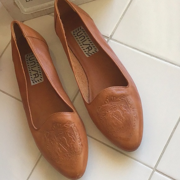 ‘Unisa’ Stylish Slip-on Leather Flats - Picture 1 of 6
